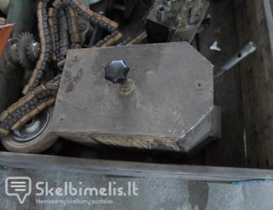 21-13-8052/61 Klijų bakelis su voleliais (naudota
